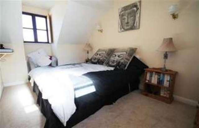  Image of 3 bedroom Detached house for sale in Upper Brighton Road Broadwater Worthing BN14 at Broadwater, BN14 9HU