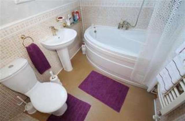  Image of 3 bedroom Detached house for sale in Upper Brighton Road Broadwater Worthing BN14 at Broadwater, BN14 9HU