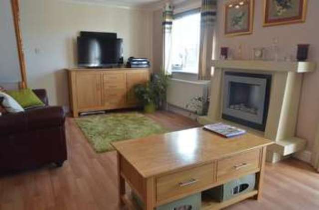  Image of 3 bedroom Semi-Detached house for sale in Jerusalem Cottages Jerusalem Lincoln LN6 at Jerusalem Cottages Jerusalem Lincoln, LN6 4RN