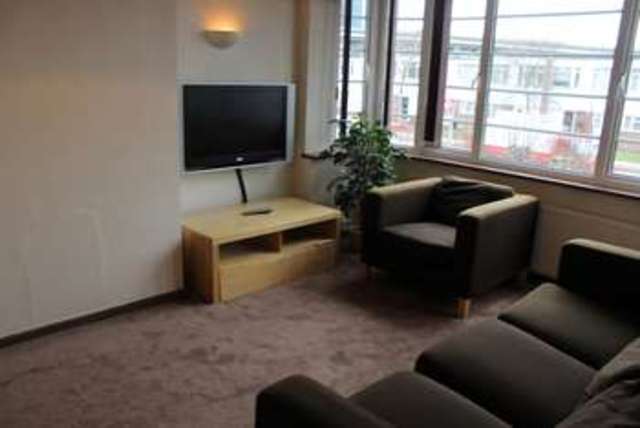  Image of 1 bedroom Flat to rent in Manor Vale Boston Manor Road Brentford TW8 at Manor Vale Boston Manor Road Brentford, TW8 9JP