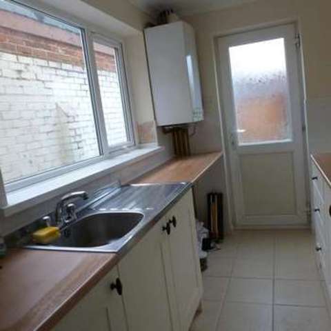  Image of 2 bedroom Detached house to rent in Clapham Road North Lowestoft NR32 at Clapham Road North  Lowestoft, NR32 1RT