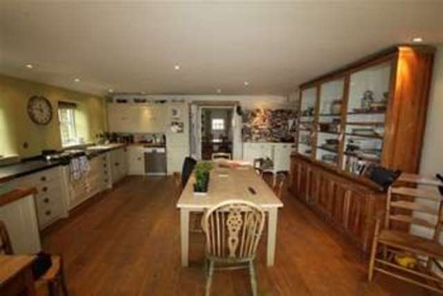  Image of 4 bedroom Detached house to rent in Smith Street West Kington Chippenham SN14 at Chippenham, SN14 7JG
