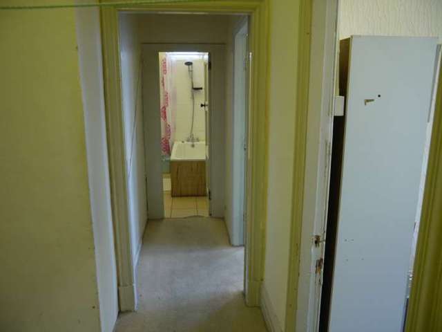  Image of 2 bedroom Flat to rent in Corporation Street Hyde SK14 at Corporation Street  Hyde, SK14 1AB
