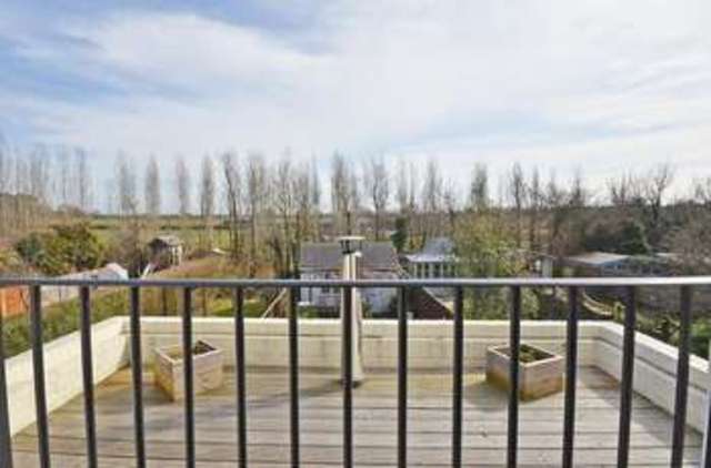  Image of 2 bedroom Cottage for sale in Brock Hill Warfield Bracknell RG42 at Brockhill  Warfield, RG42 6LN