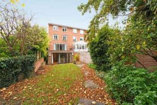  Image of 4 bedroom Terraced house to rent in Harley Road London NW3 at Harley Road Swiss Cottage London, NW3 3BX