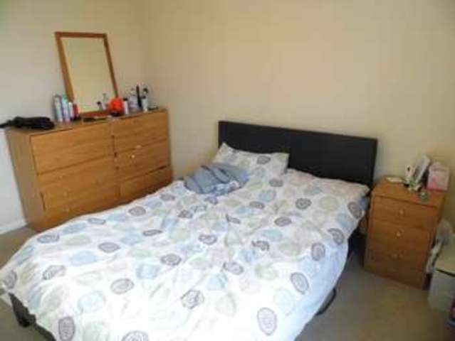  Image of 2 bedroom Terraced house to rent in Statham Court Bracknell RG42 at Statham Court  Bracknell, RG42 1FS