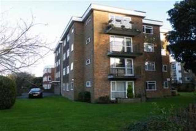  Image of 2 bedroom Flat to rent in Wordsworth Road Worthing BN11 at Worthing, BN11 3TB