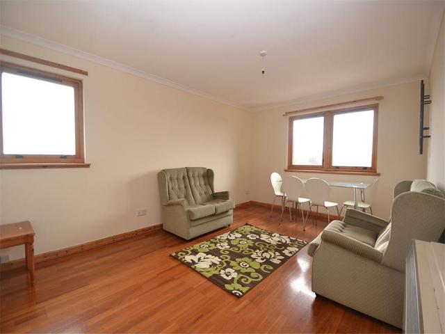  Image of 2 bedroom Flat to rent in Easter Hermitage Edinburgh EH6 at Lochend Edinburgh Edinburgh, EH6 8DR
