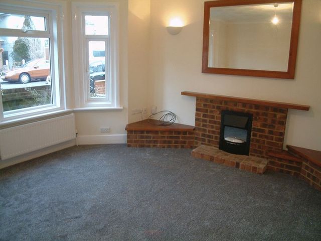  Image of 3 bedroom Detached house to rent in Beswick Avenue Bournemouth BH10 at Beswick Avenue  Bournemouth, BH10 4EZ