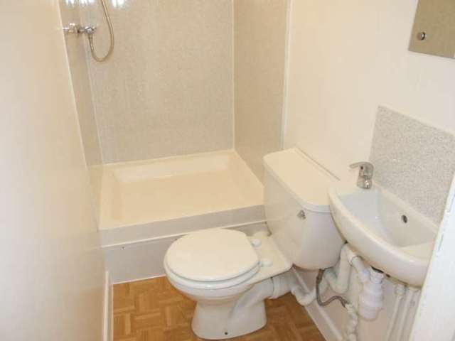  Image of 1 bedroom Studio flat to rent in Corporation Road Cardiff CF11 at Corporation Road Grangetown Cardiff, CF11 7AN