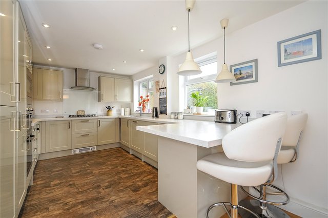  Image of 3 bedroom Detached house for sale in Willow Lane Blackwater Camberley GU17 at Willow Lane Blackwater Blackwater, GU17 9DL