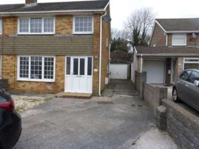  Image of 3 bedroom Detached house to rent in Llwyn On North Cornelly Bridgend CF33 at North Cornelly  North Cornelly, CF33 4EA