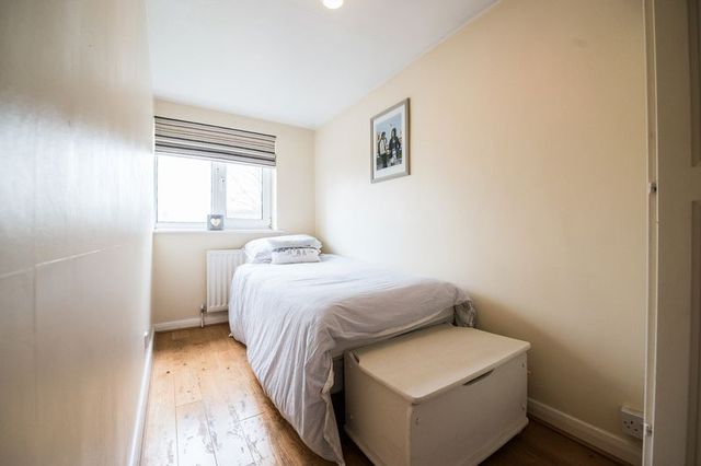  Image of 2 bedroom Cottage for sale in Chalkshire Road Butlers Cross Aylesbury HP17 at Southfield Cottages Chalkshire Road Butlers Cross, HP17 0TS
