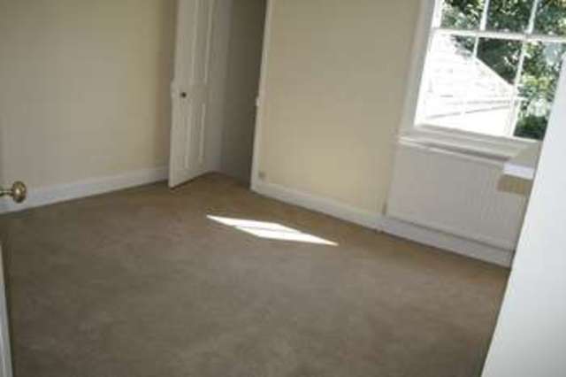  Image of 3 bedroom Terraced house to rent in Montague Street Reading RG1 at Montague Street  Reading, RG1 4JH