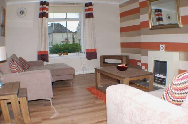  Image of 2 bedroom Cottage for sale in Old Greenock Road Inchinnan Renfrew PA4 at Beardmore Cottages Inchinnan Renfrew, PA4 9PE