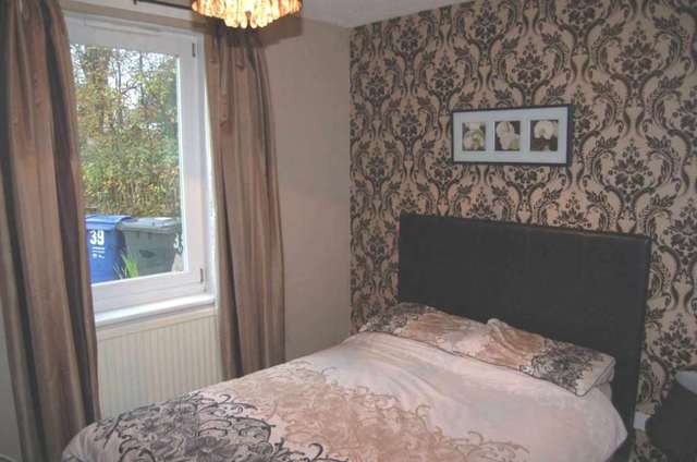  Image of 2 bedroom Cottage for sale in Old Greenock Road Inchinnan Renfrew PA4 at Beardmore Cottages Inchinnan Renfrew, PA4 9PE