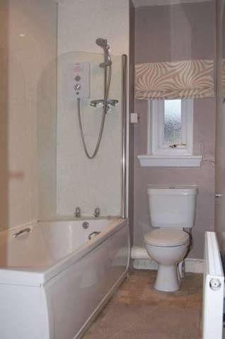  Image of 2 bedroom Cottage for sale in Old Greenock Road Inchinnan Renfrew PA4 at Beardmore Cottages Inchinnan Renfrew, PA4 9PE
