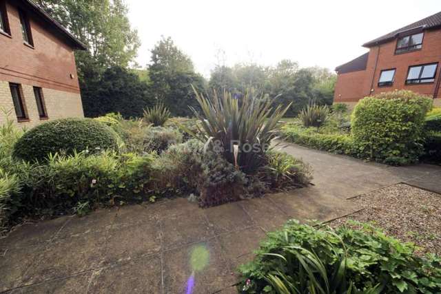  Image of 1 bedroom Apartment for sale in Eastfield Road Peterborough PE1 at Peterborough Eastfield Road Peterborough, PE1 4RB