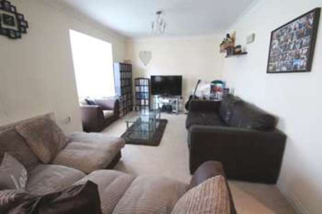  Image of 2 bedroom Flat to rent in Cottage Close Harrow-on-the-Hill Harrow HA2 at Harrow On The Hill  South Harrow, HA2 0HA