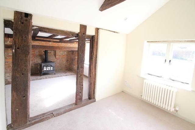  Image of 5 bedroom Detached house for sale in High Street Headcorn Ashford TN27 at Headcorn  Headcorn, TN27 9QA