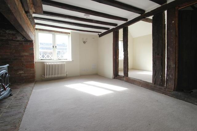  Image of 5 bedroom Detached house for sale in High Street Headcorn Ashford TN27 at Headcorn  Headcorn, TN27 9QA