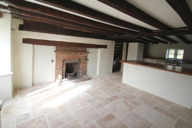  Image of 5 bedroom Detached house for sale in High Street Headcorn Ashford TN27 at Headcorn  Headcorn, TN27 9QA