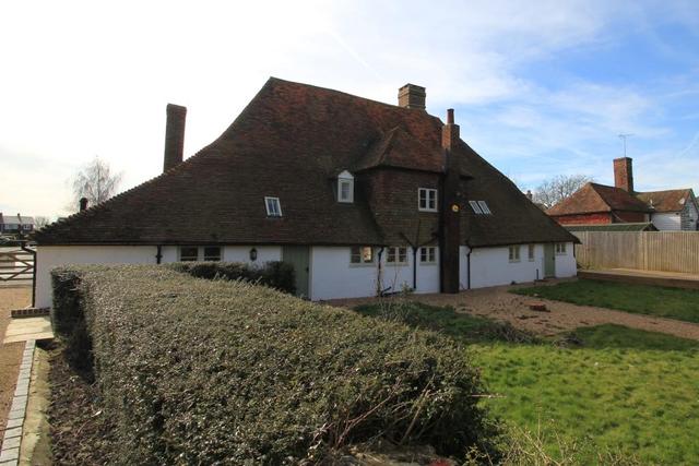  Image of 5 bedroom Detached house for sale in High Street Headcorn Ashford TN27 at Headcorn  Headcorn, TN27 9QA