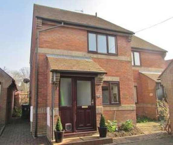  Image of 3 bedroom Semi-Detached house for sale in Stirlings Road Wantage OX12 at Wantage, OX12 7BB