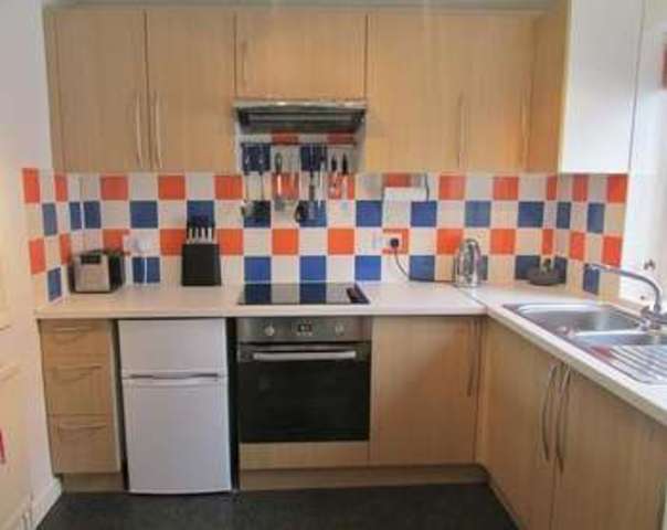  Image of 3 bedroom Semi-Detached house for sale in Stirlings Road Wantage OX12 at Wantage, OX12 7BB