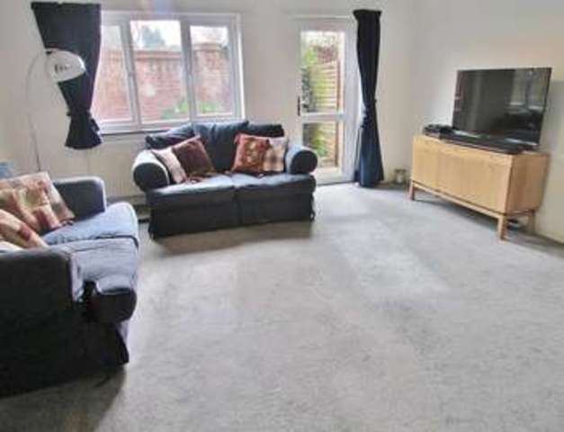  Image of 3 bedroom Semi-Detached house for sale in Stirlings Road Wantage OX12 at Wantage, OX12 7BB