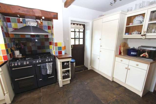  Image of 3 bedroom Detached house for sale in Ladywell Lane Liversedge WF15 at Ladywell Lane Hartshead Liversedge, WF15 8EU