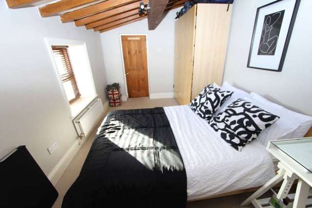  Image of 3 bedroom Detached house for sale in Ladywell Lane Liversedge WF15 at Ladywell Lane Hartshead Liversedge, WF15 8EU
