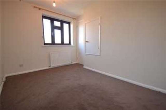  Image of 2 bedroom Terraced house to rent in Larchwood Thorley Bishop