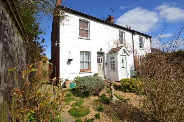  Image of 2 bedroom End of Terrace for sale in School Lane Weston Turville Aylesbury HP22 at School Lane Weston Turville Aylesbury, HP22 5SG
