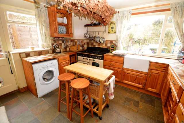  Image of 2 bedroom End of Terrace for sale in School Lane Weston Turville Aylesbury HP22 at School Lane Weston Turville Aylesbury, HP22 5SG
