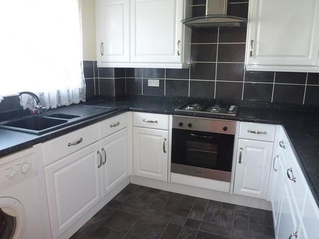  Image of 2 bedroom Terraced house to rent in Corby Crescent Portsmouth PO3 at Portsmouth, PO3 5UN
