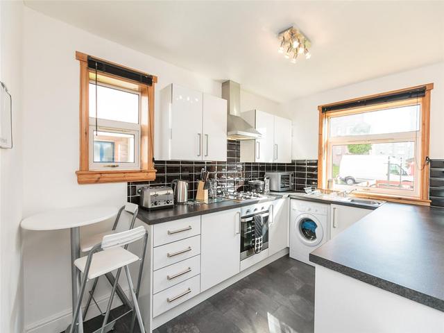  Image of 2 bedroom Flat to rent in Forrester Park Grove Edinburgh EH12 at Corstorphine Edinburgh Edinburgh, EH12 9AJ