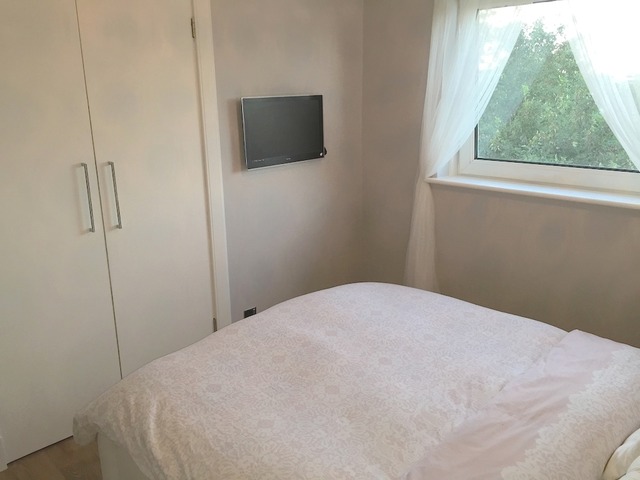  Image of 2 bedroom Flat to rent in Forrester Park Loan Edinburgh EH12 at Corstorphine Edinburgh Edinburgh, EH12 9AG