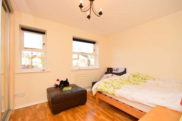  Image of 1 bedroom Flat for sale in Henry Doulton Drive London SW17 at Henry Doulton Drive  London, SW17 6DF