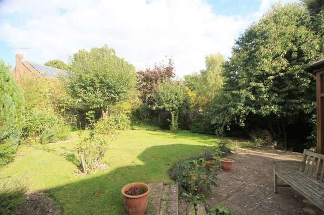  Image of 3 bedroom Detached house for sale in Ridgeway Close Hermitage Thatcham RG18 at Ridgeway Close  Hermitage, RG18 9RA