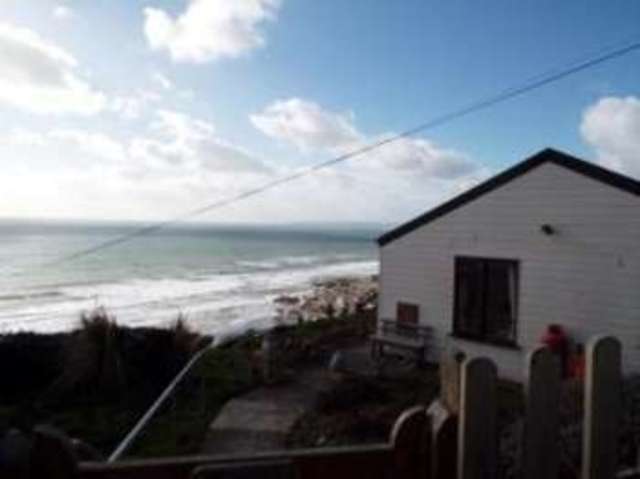  Image of 2 bedroom Bungalow for sale in Freathy Cliff Freathy Cliff Millbrook Torpoint PL10 at Millbrook Torpoint Freathy, PL10 1JT