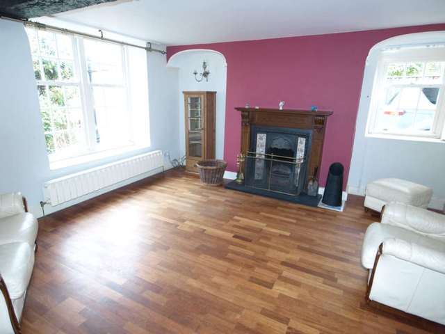  Image of 4 bedroom Semi-Detached house for sale in St. Giles Close Wendlebury Bicester OX25 at St Giles Wendlebury Bicester, OX25 2PZ