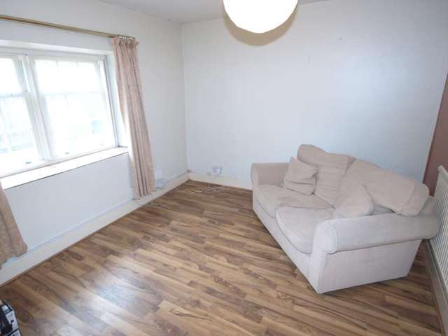  Image of 4 bedroom Semi-Detached house for sale in St. Giles Close Wendlebury Bicester OX25 at St Giles Wendlebury Bicester, OX25 2PZ