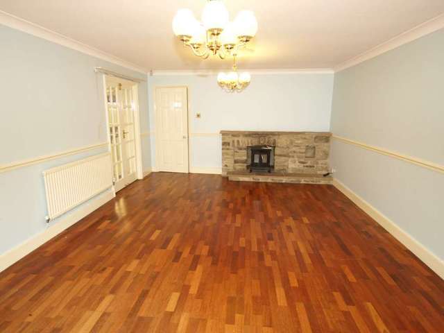  Image of 4 bedroom Semi-Detached house for sale in St. Giles Close Wendlebury Bicester OX25 at St Giles Wendlebury Bicester, OX25 2PZ