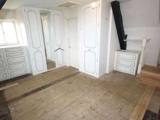  Image of 4 bedroom Semi-Detached house for sale in St. Giles Close Wendlebury Bicester OX25 at St Giles Wendlebury Bicester, OX25 2PZ