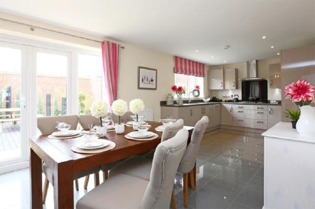  Image of 4 bedroom Detached house for sale in Chiltern Road Corby NN18 at Pennine Close  Corby, NN18 8GW