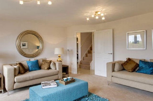  Image of 4 bedroom Property for sale in Chiltern Road Corby NN18 at Pennine Close  Corby, NN18 8GW