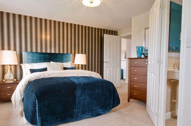 Image of 4 bedroom Property for sale in Chiltern Road Corby NN18 at Pennine Close  Corby, NN18 8GW