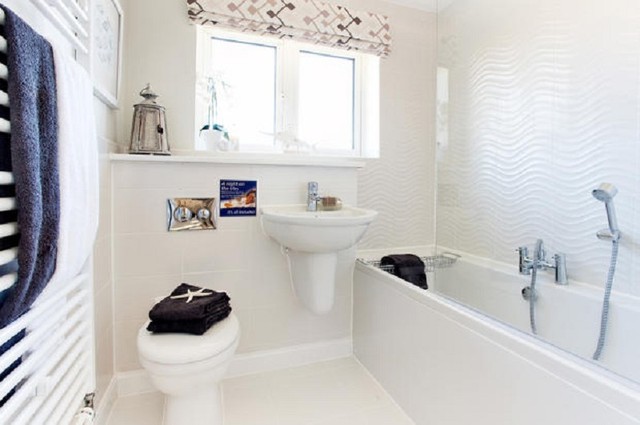  Image of 4 bedroom Property for sale in Chiltern Road Corby NN18 at Pennine Close  Corby, NN18 8GW