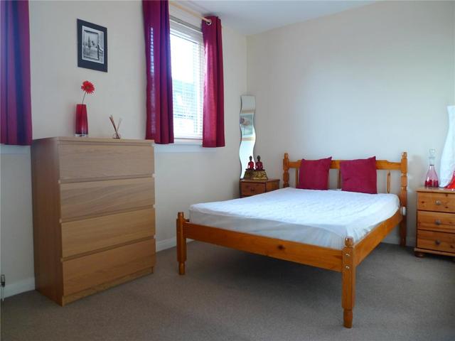  Image of 1 bedroom Flat to rent in Stuart Crescent East Craigs Edinburgh EH12 at Corstorphine Edinburgh Edinburgh, EH12 8XR